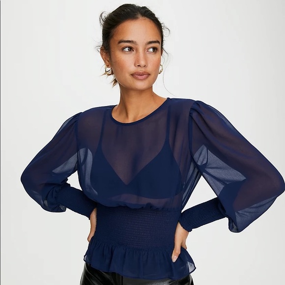 Aritzia Wilfred Ballad Blouse - Picture 5 of 6